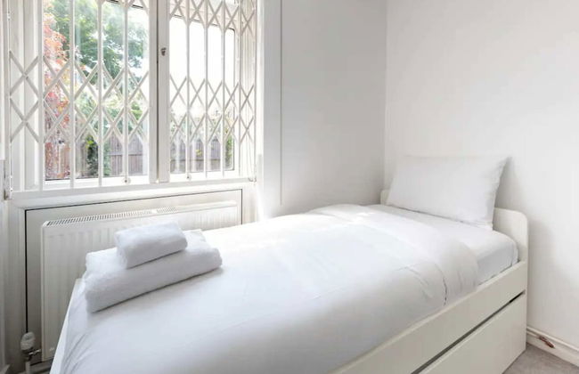 Spacious & Welcoming 4BD House - Kennington - Foto 12