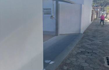 Casa com 2 quartos, sendo um suíte, super aconchegante para temporada - Foto 29