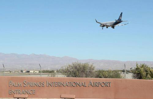 Stylish Gated TH + private heated pool + hot tub - Foto 48