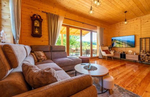 Awesome Home In Licko Cerje With Wifi - Photo 4