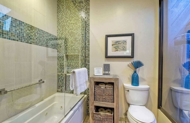 Fresh & Modern 3 BDR Just Blocks From Beach! - Photo 17