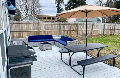 Coastal Cape Cod w/ King Bed, Game Room, & Bikes! - Foto 30