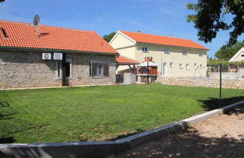 Family friendly house with a swimming pool Gluici, Krka - 11337 - Foto 10