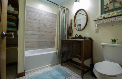 Heaven's Hideaway- perfect getaway near the river! - Photo 11