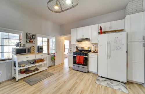 Dolorable Home with Yard - Walk to River! - Foto 10