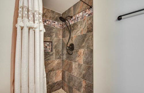 Tee Off in the Mtns Sky Valley Condo with View! - Foto 19