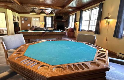 The Game Cabin at Rustic River - Foto 19