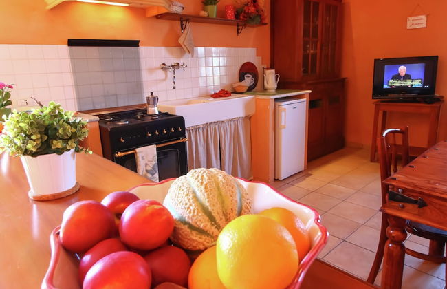 Spacious Farmhouse near Montalto di Castro with Shared Pool - Foto 7