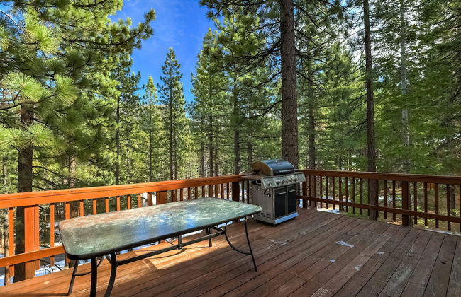 Nestled Pines Retreat Hot Tub, Pool Tahoe, Foosball, +more! - Foto 43