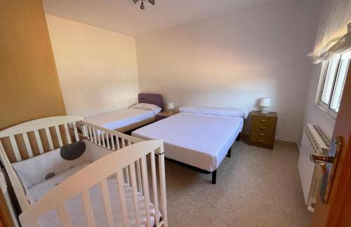 Pet-Friendly Villa with Pool - Foto 13