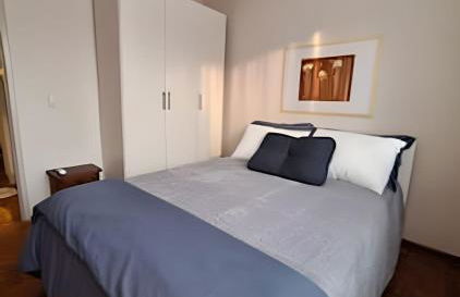 SUPERPRÁTICO-Amplo Apê com Garagem em bairro nobre - Foto 11