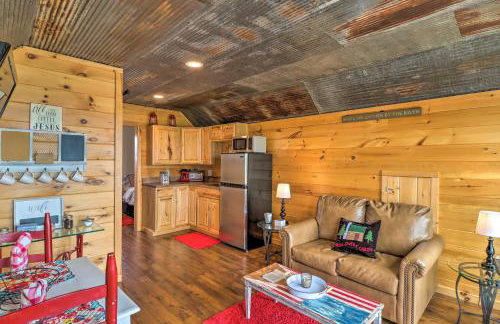 Rustic Norfork Studio with Million Dollar View! - Foto 4