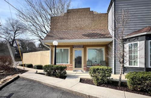 Haven at Hazel~Downtown Bungalow - Foto 2