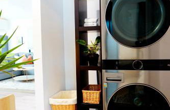 Private Family Friendly Guest Home - Photo 28