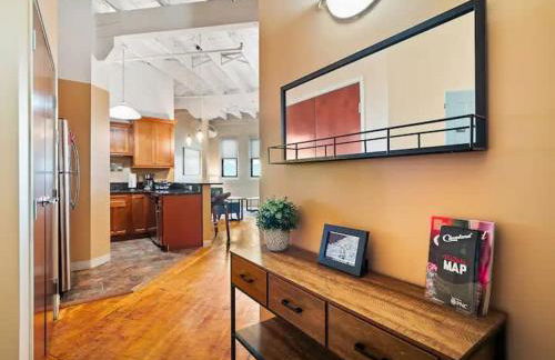 Lakefront Loft - Walk 2 First Energy x Progressive - Foto 30