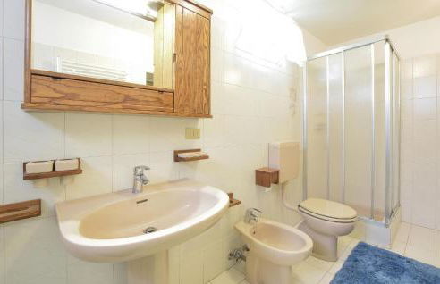 Cozy Home In Lamon With Wifi - Foto 33