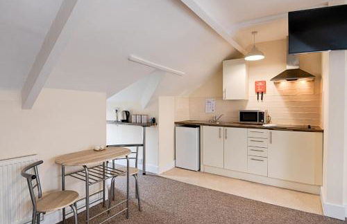 Double Room - Kitchen - Parking - Near Shops - Foto 41