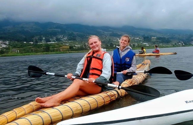 Paseo en canoa por el lago San Pablo - Foto 2