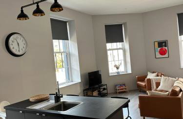 The Tower Suite - Town Centre, Spacious, 2 Bed, Sleeps 4 - Foto 15