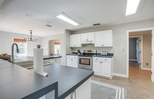 Newberry Home with Deck on 10 Acres! - Foto 11