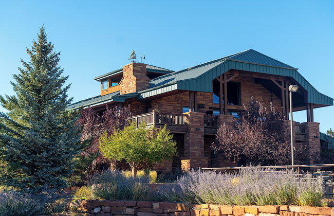 Cougar Ridge Resort - Photo 13