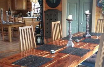 Spacious, Inviting Log Cabin Encircled by Wildlife in Utah - Foto 16