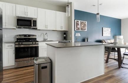 Landing Beautiful 1BD Clubhouse Gym - Foto 58