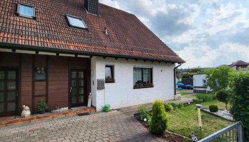 Ferienhaus Meisenglück - Ihr großes und komfortables Ferienhaus in 97633 Sulzfeld-Leinach - Foto 3