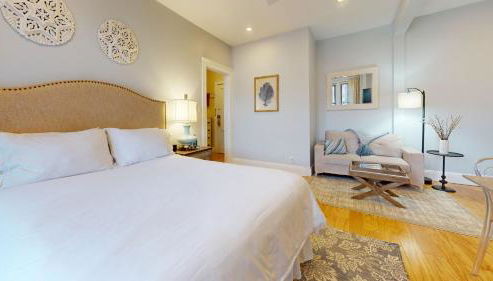 Renovated, Spacious Studio, Near Bc, Bu, Porch - Foto 2