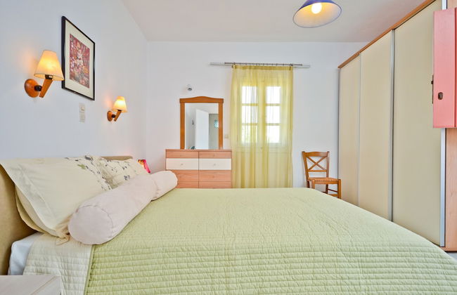 Ydreos Studios & Apartments - Photo 44