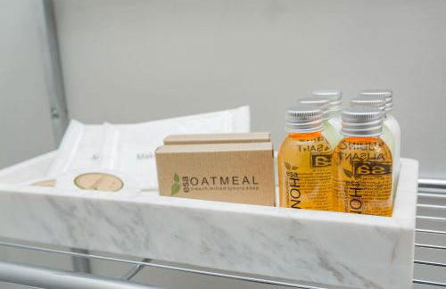 CozySuites Music Row Spacious 1BR with free parking 26 - Foto 27