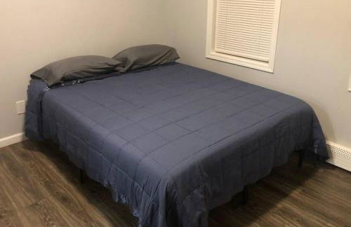 Private 2-bedroom apartment, free parking, direct bus to NYC Manhattan only 2 blocks away, MetLife Stadium FIFA World Cup 25 minutes away - Foto 12