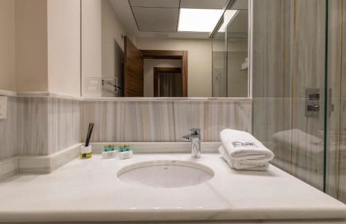 BiBo Suites Real Chancilleria - Photo 77