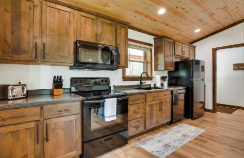 Private Hot Tub Hatfield Vacation Rental! - Foto 11