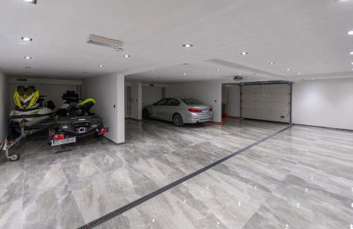 BEACH FRONT VILLA FRAN - DELUXE PENTHOUSE SUITE with private pool - Foto 46
