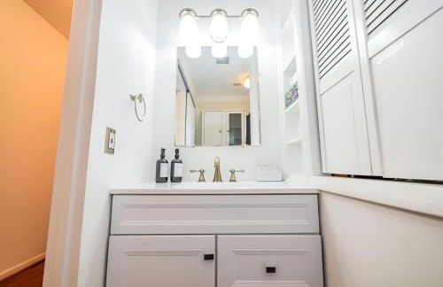 Charming Two-Master Queen Bedroom in Washington DC - Foto 18