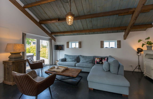 Family House With an Ideal Location, Private Terrace, Garden and Sauna - Foto 48