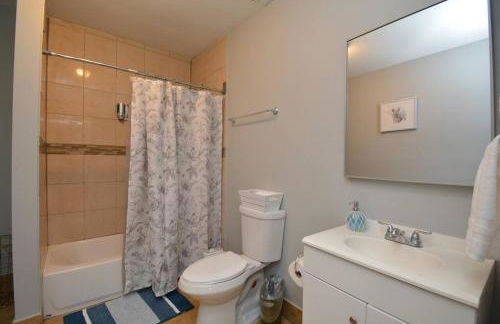 SuperValue Suite #9 @ East End Revitalized - Foto 23