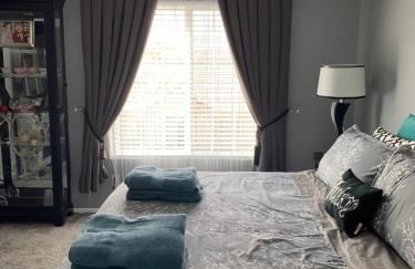 Charming 3 bed 3 bath home, super cozy, close to DIA - Foto 9