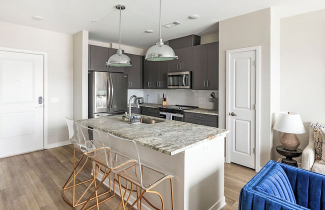 Landing Dry Creek Apartments - Photo 11