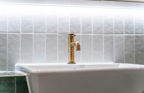 Signature Suite- City Centre, Pool Table, Canal, Netflix Sleeps 7 - Foto 43