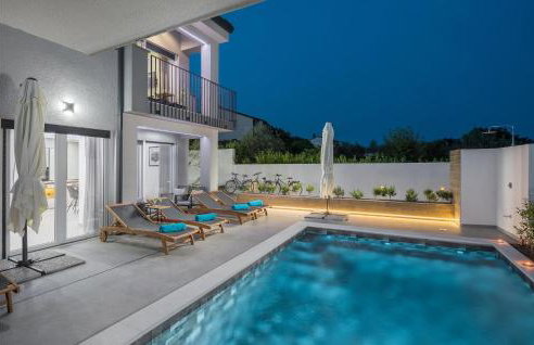 4 Bedroom Stunning Home In Nova Vas - Foto 12