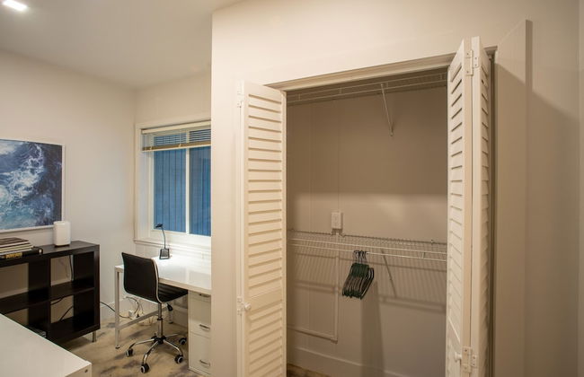 Walk to Wilton Drive - Spacious Quiet Villa 2 HOT TUB - Foto 18