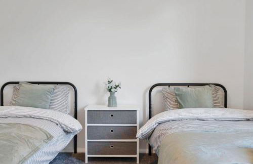 Free Parking - Central - Sleeps 6 - 3 Bedrooms - Foto 17