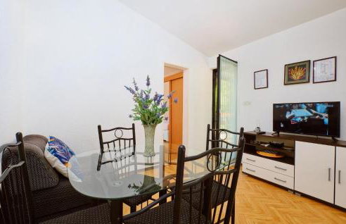 Beautiful Apartment In Mali Losinj - Foto 3