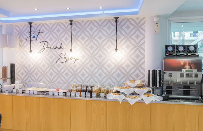 Atlantis Hotel - Photo 66