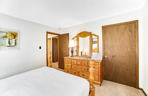 Antler Lake House - Photo 17