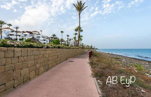 Alcazaba Beach Apartment - Photo 42