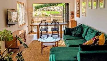 Fresh Modern Home, Stunning Views, Great Location - Foto 2