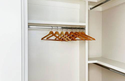 5 Min to UT, Congress - Modern Home in DT East ATX - Foto 24